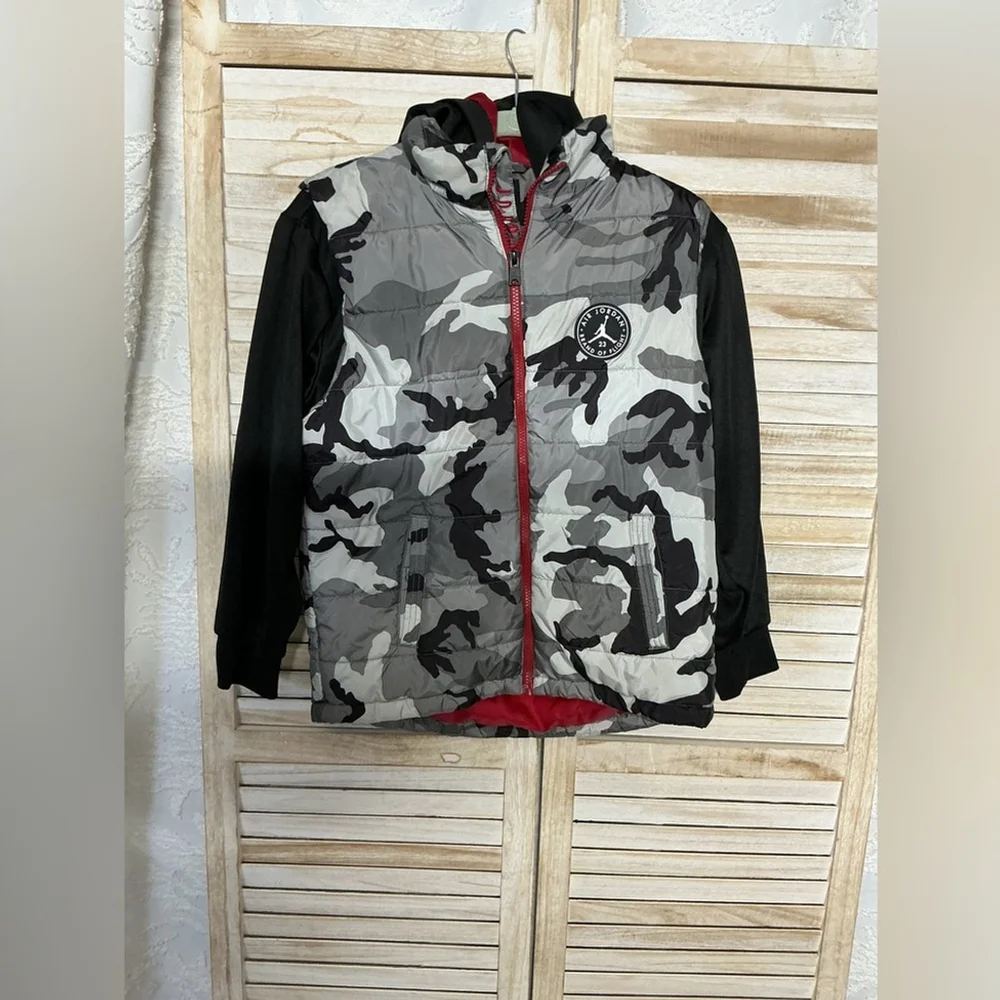 Jordan Black and Gray Camouflage Puffer Jacket